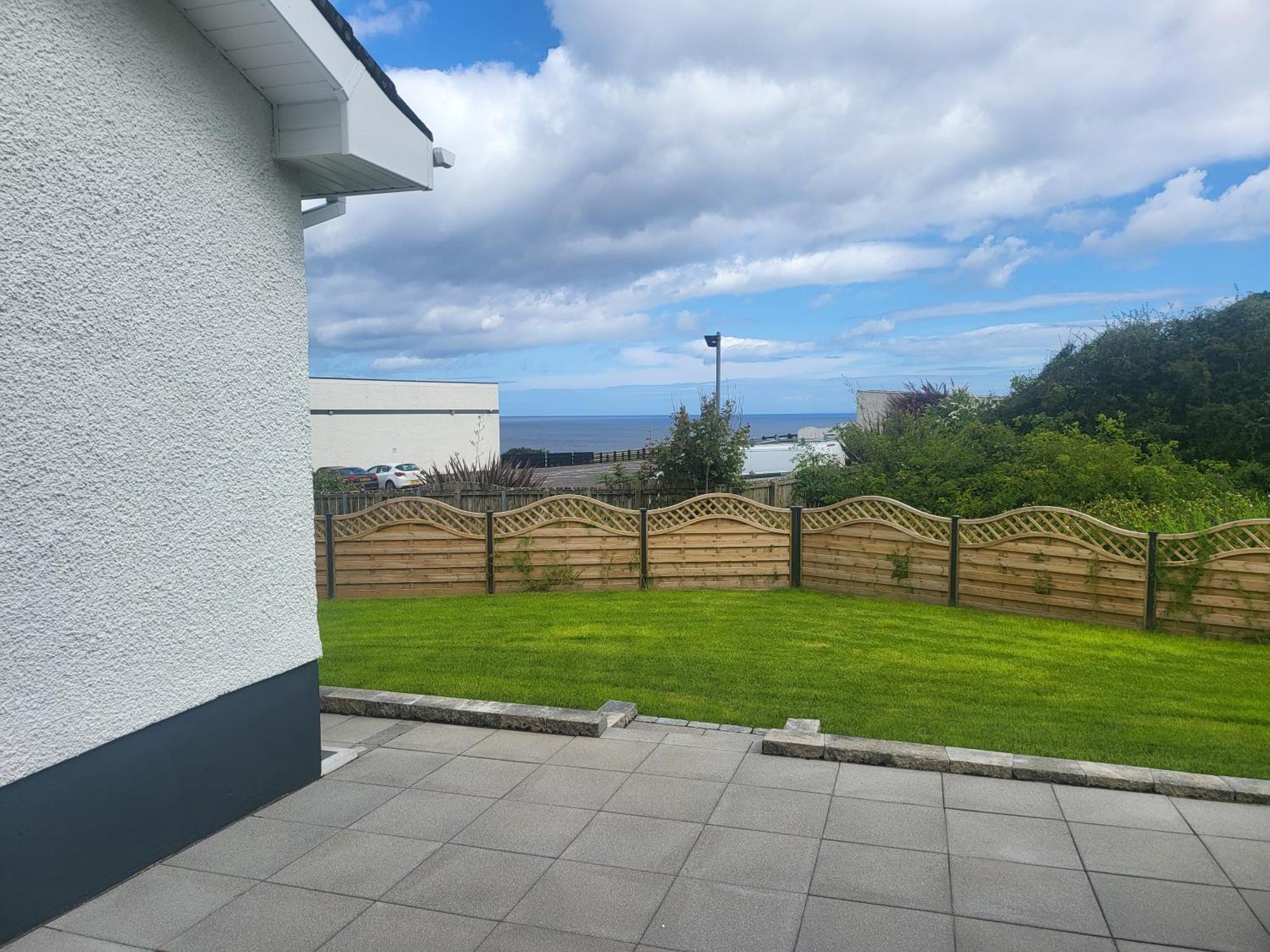 Royal Court Hotel Portrush Exterior photo