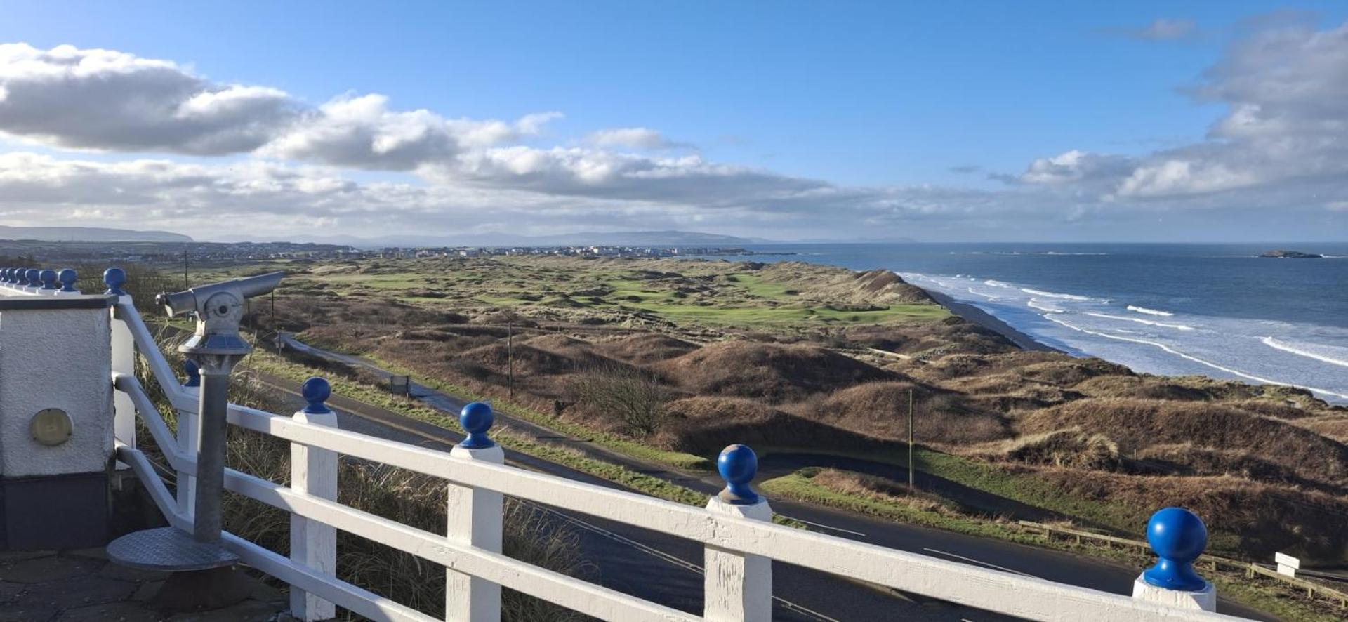 Royal Court Hotel Portrush Exterior photo